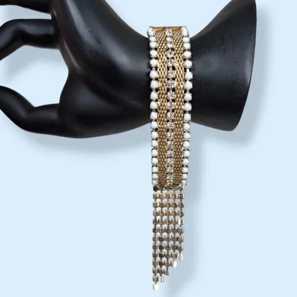 Vintage 3pc Rhinestone & White Plastic Parure - Picture 11 of 14